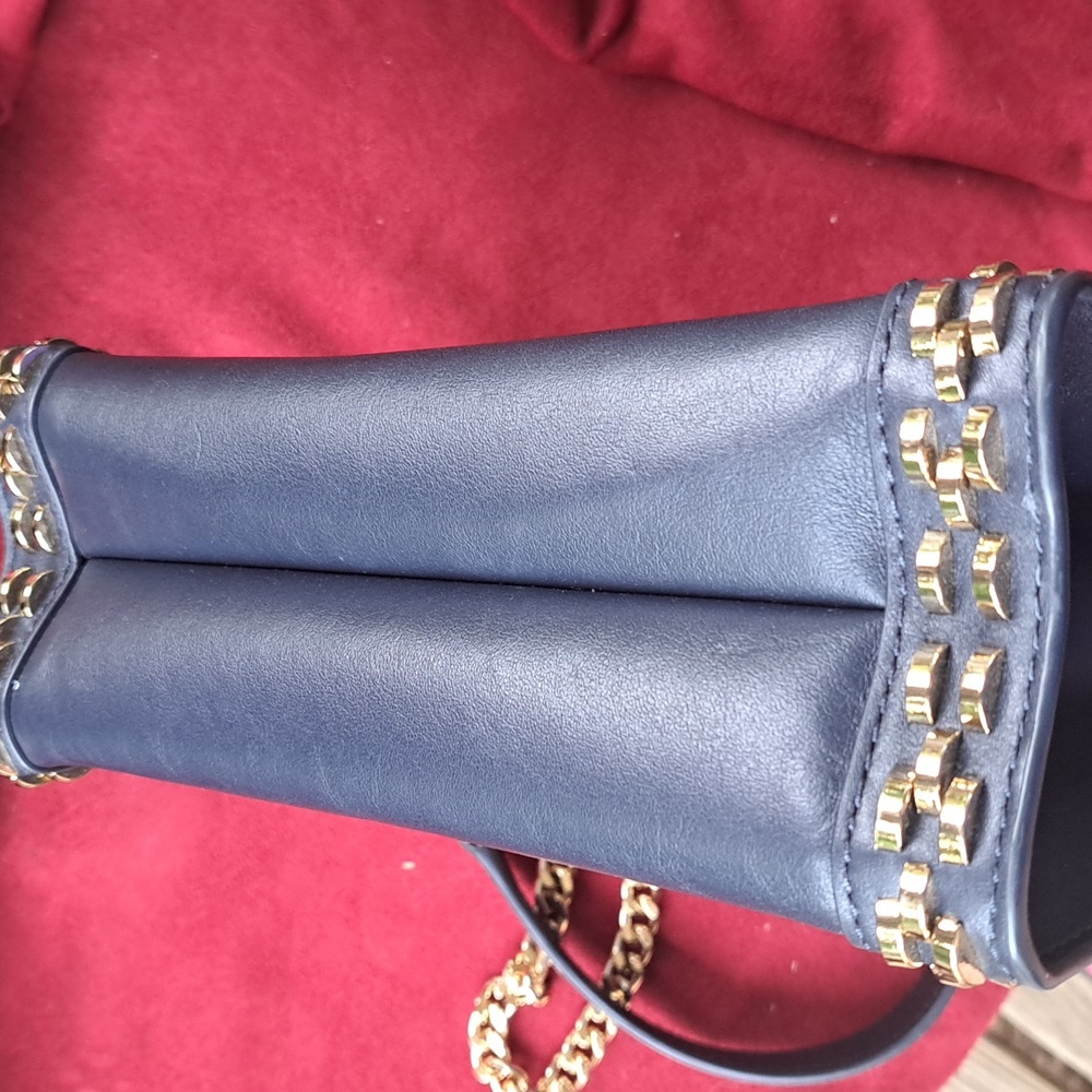 Michael Kors Navy Admiral With Gold Accents NEW WITH TAG - Picture 10 of 16
